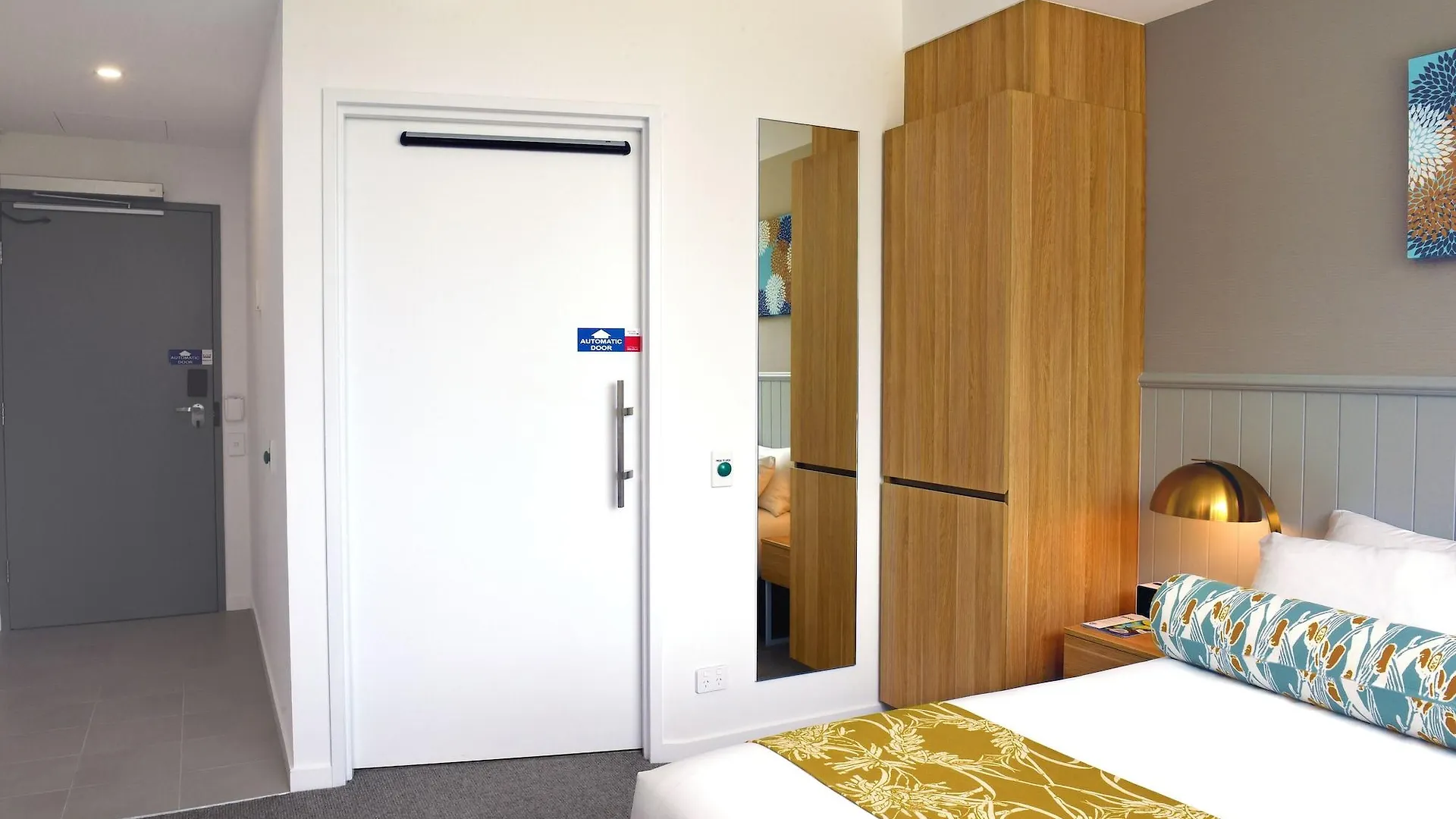 Hotel Mantra Southport Sharks Gold Coast 4*,  Australia